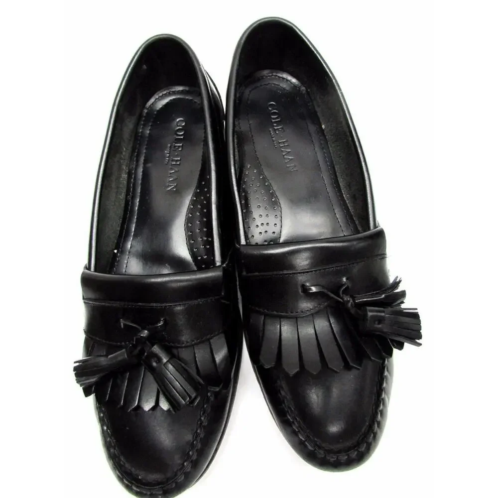 Cole Haan men's size 10 M loafers leather black dress shoes tassels